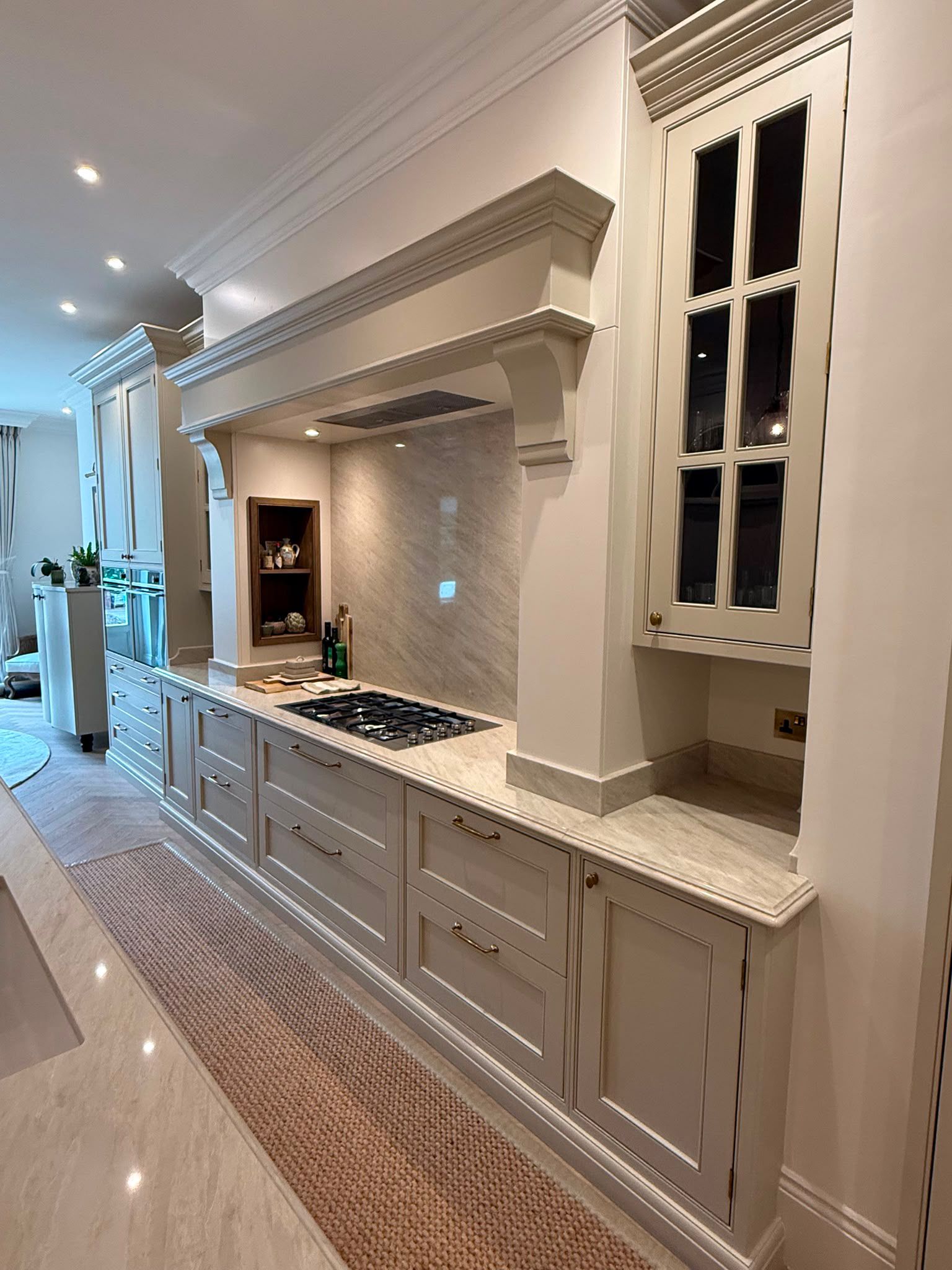 Taj Mahal quartz hob run, upstands and full-height splashback in North Shields